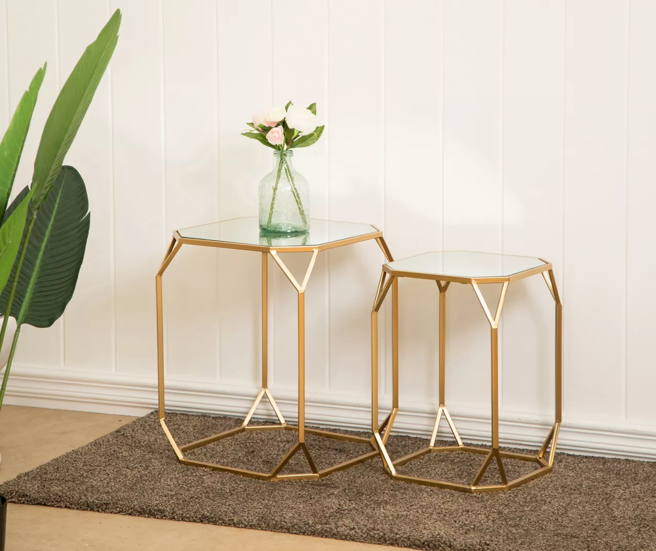 Gold Glass Top 2-Piece Nesting Side Table Set - Image 4